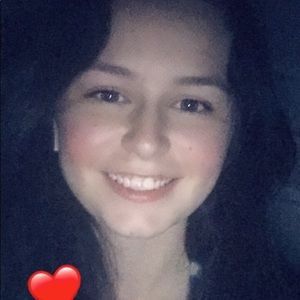 Meet your Posher, Alayna